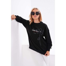 Pulli Collection Space Baksı ve Aplikeli Siyah Sweatshırt