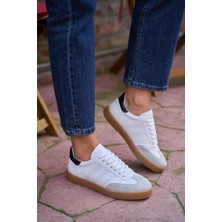 Madamra Beyaz-Siyah Kadın Logo Detaylı Spor Ayakkabı