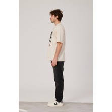 Nomarc Exhibit Yazılı Ekru Tshirt