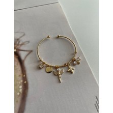 Laris Accessories Taşlı Melek Charmlı Gold Ithal Seri Bileklik