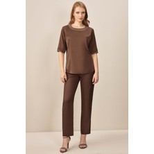 Guitar Kayık Yaka Kahverengi Saten Bluz