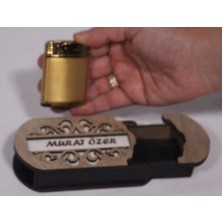 Mrc Hediye Sepeti Çakmak Kişiye Özel Isim Yazılı ve Mdf Tasarım Kutulu No:51