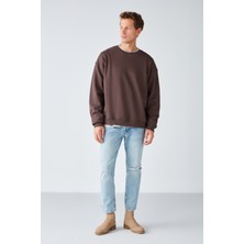 Grimelange Stephan Erkek Yumuşacık Kumaşlı Oversize Fit Yuvarlak Yakalı Kahverengi Sweatshirt