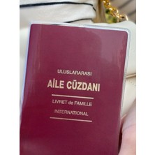 Şeffaf Uluslararası Aile Cüzdanı Kılıfı – Dayanıklı ve Koruyucu Evlinderme Cüzdanı Kılıfı