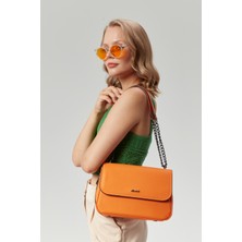 Kadın Üç Bölmeli Zincir Askılı Omuz Çantası