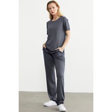 Yakamel Kadın Rahat Bol Oversize Kesim Penye Kumaş Kısa Kollu Alt Üst Takım