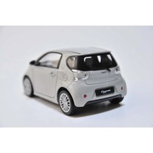 1/24 Aston Martin Cygnet