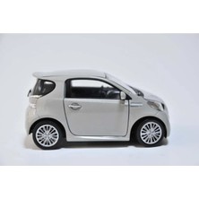 1/24 Aston Martin Cygnet