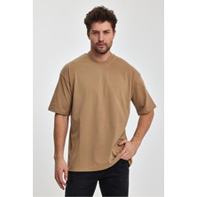 Combine Michail Erkek Oversize Fit Kalın Kumaş Dokulu Bisiklet Yaka T-Shirt - Karamel