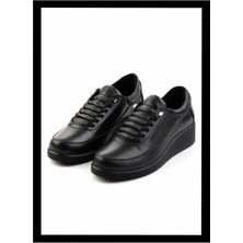 Bambi Siyah Hakiki Deri Kadın Casual Ayakkabı K01809034203