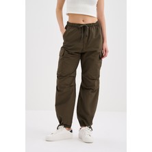 Colords Unisex Ayarlanabilir Paçalı Cepli Paraşüt Pantolon