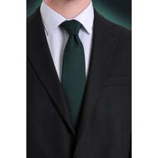 Hatemoğlu Yeşil Düz Desenli Kravat 100% Micro Polyester Malzeme ile Şık Tasarım