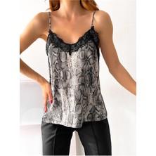 Be Chic Kadın Gri Yılan Desenli Dantelli Atlet BLZ1004