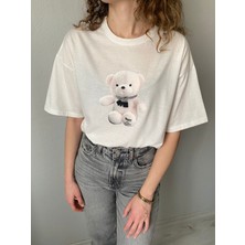 Nice Boutique Ayıcık Baskılı Bisiklet Yaka Kısa Kol Kadın Basic Tshirt