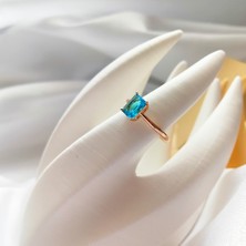 Kilig Jewelry Kadın Vip Çelik Gold Dikdörtgen Mavi Taş Detay Yüzük 7numara