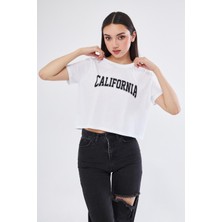 Charamela California Baskılı Crop T-Shirt - BGB20