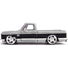 Jada Toys 1972 Chevy Cheyenne Bigtime Kustoms 1:24 Ölçek Metal Döküm Model Araba