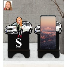 BK Kişiye Özel Plakalı Kadın Honda Cr-V Karikatürlü Ahşap Biblo Telefon Standı-1