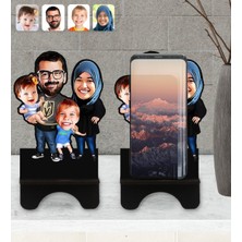 BK Kişiye Özel Tesettürlü Aile Karikatürlü Ahşap Biblo Telefon Standı-3