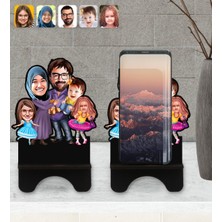 BK Kişiye Özel Aile Karikatürlü Ahşap Biblo Telefon Standı-9