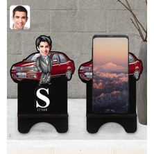 BK Kişiye Özel Plakalı Erkek Fiat Albea Karikatürlü Ahşap Biblo Telefon Standı-1