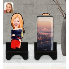 BK Kişiye Özel Kadın Karikatürlü Ahşap Biblo Telefon Standı-12