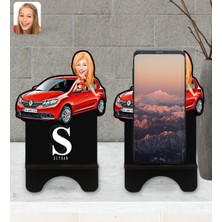 BK Kişiye Özel Plakalı Kadın Renault Sandero Karikatürlü Ahşap Biblo Telefon Standı-1