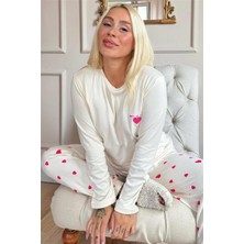 Pijama Evi Beyaz Love Is Desenli Termal Kadın Pijama Takımı