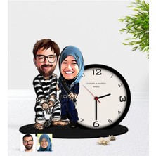 Woodhub Kişiye Özel Sevgililer Karikatürlü Ahşap Biblo Masa Saati-7