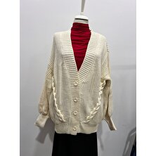 White Lily Boutique Krem Rengi Kadın Saç Örgüsü Detaylı Oversize Hırka