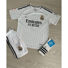 Mbappe Efsane Yıldız 23/24 Sezon Beyaz Çocuk  Takımı 4 Parça R.madrid