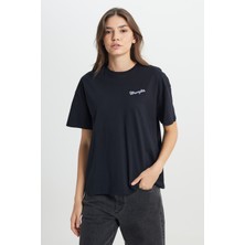 Wrangler Slim Fit Dar Kesim %100 Pamuk Bisiklet Kırık Beyaz Tişört