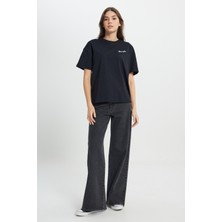 Wrangler Slim Fit Dar Kesim %100 Pamuk Bisiklet Kırık Beyaz Tişört