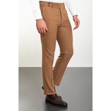 Düz Kamel Rengi Slim Fit Kemer Detaylı Tokalı Erkek Pantolon