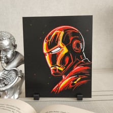 Altındal Home Iron Man’ın Şık Kabartmalı 3D Tablosu 3D Renkli Tablo + Stand  Dekor Dekorasyon