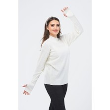 Parmak Geçmeli Yarım Balıkçı Yaka Düğme Detaylı Oversize Triko Kazak