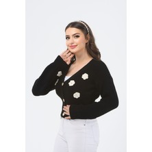 Çiçek Desenli V Yaka Crop Hırka
