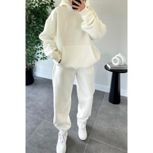 Kadın Üç Iplik Oversize Kanguru Cep Paçası Lastikli Jogger Eşofman Takımı