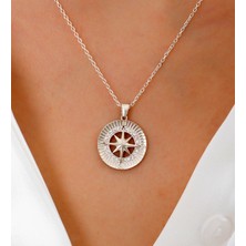 925 Ayar Zirkon Taşlı Pusula Gümüş Kadın Kolye