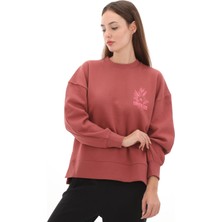 Timberland TB0A5ZX7EFU1 Timberland Brushed Chest Graphıc Crew Sweatshırt Kadın Sweatshirt Pembe
