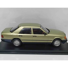 Mcg 1:18 1984 Mercedes-Benz 200 D_ (W124) Kapalı Gövde Metal Model (Yeşil Tonu)