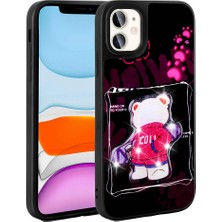 ekılıf - Apple iPhone 11 - Kılıf Parlayan Kabartmalı İkonik Figürlü Amas Silikon Kapak - Siyah - T31180