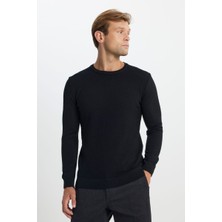 Pamuklu Standart Fit Normal Kesim Bisiklet Yaka Jakarlı Triko Siyah Kazak