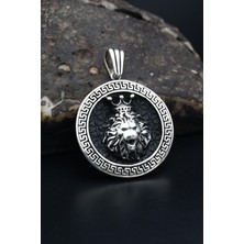 Prestige Gümüş 925 Ayar Gümüş Kolye Ucu Kral Taclı Aslan Figürlü Grek Desenli 901219