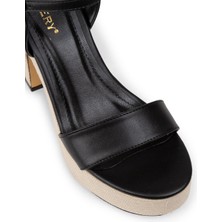Deery Siyah Platform Topuk Kadın Sandalet - K1040ZSYHM01