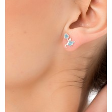 925 Ayar Gümüş Kalp Tutan Çocuk Çivi Küpe Rodyum