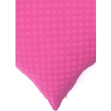 Pembe Pike Kumaşından Gofreli Kare Kırlent Kılıfı