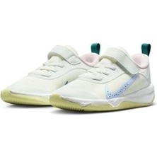 Nike Omni Multi-Court Çoçuk Spor Ayakkabı
