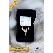 Lucente Jewellery Luxury Serisi Işıklı Hediye Kutulu Daldaki Kelebek Gümüş Kolye 925 Ayar Rose Kaplama Gümüş Kolye