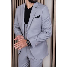 Erkek Slim Fit Sivri Yaka Açık Gri Yelekli Takım Elbise